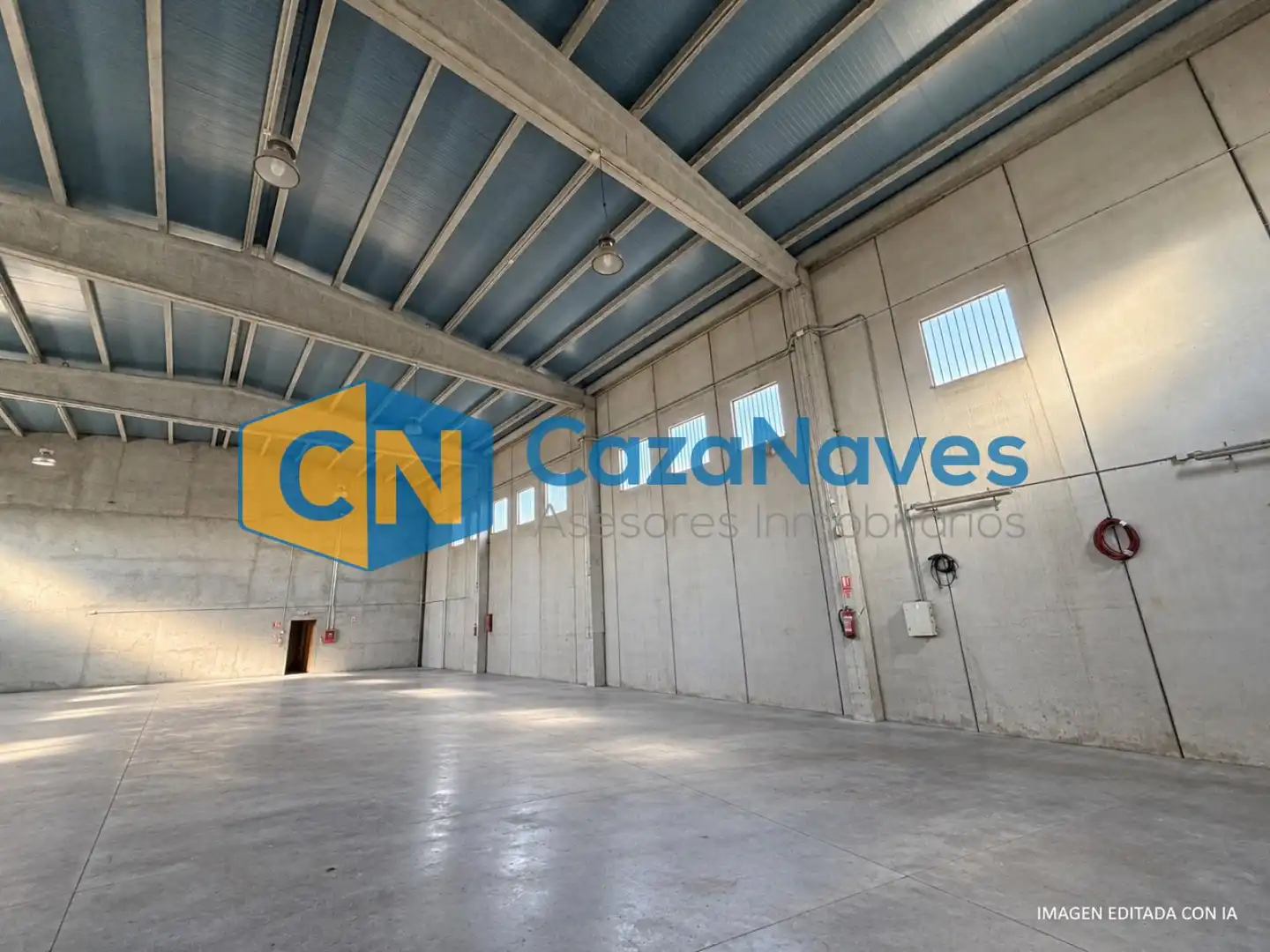 Nave industrial con ascensor en venta en La Fortuna, imagen 5