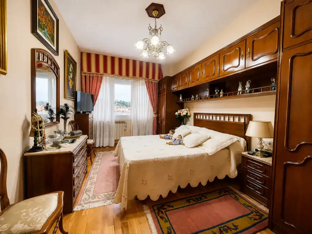 Habitación de Piso en venta en Ribadesella con Calefacción y Trastero