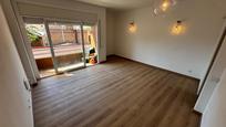 Living room of Flat for sale in  Barcelona Capital  with Balcony