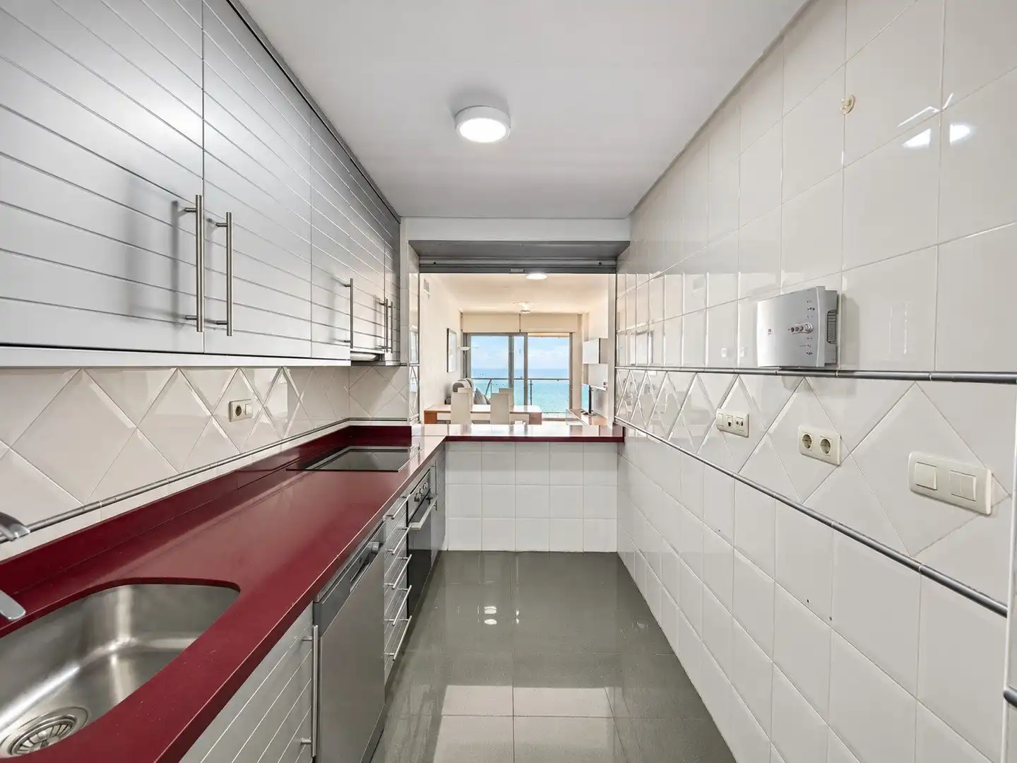 Cocina de Apartamento en venta en Torrevieja con Calefacción, Terraza y Amueblado
