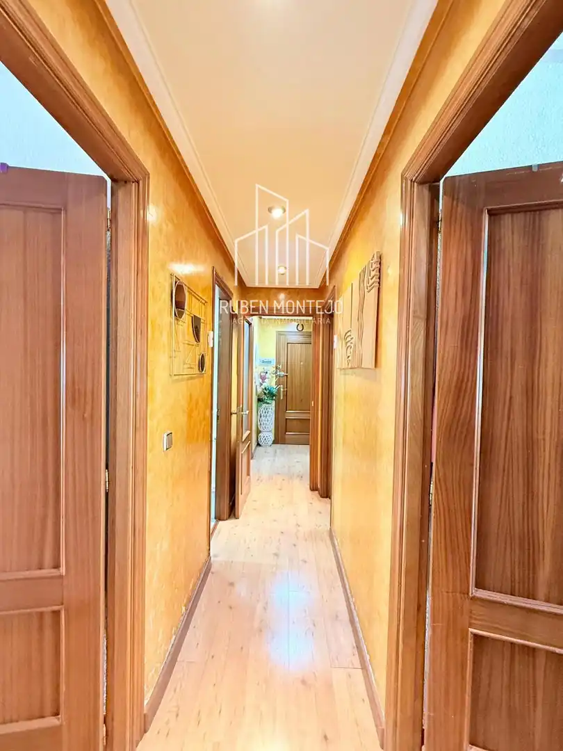 Piso en venta en Salamanca con Calefacción, Terraza y Balcón