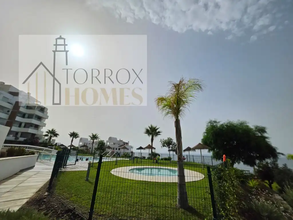 Vista exterior de Apartament en venda en Torrox