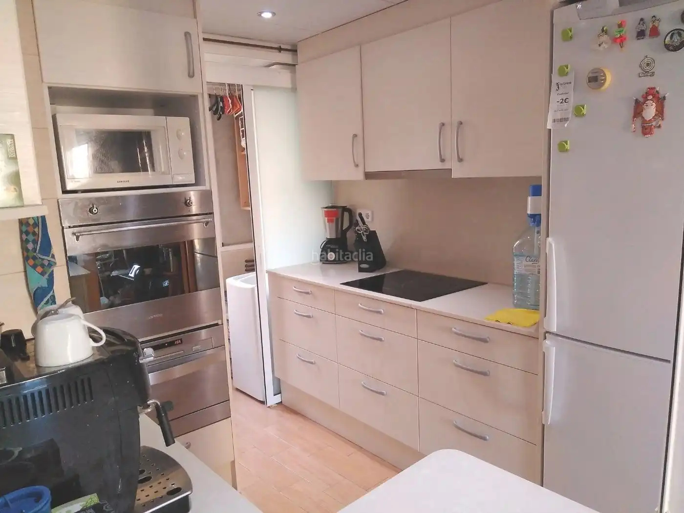 Penthouse with lift for sale in La Rambla 75