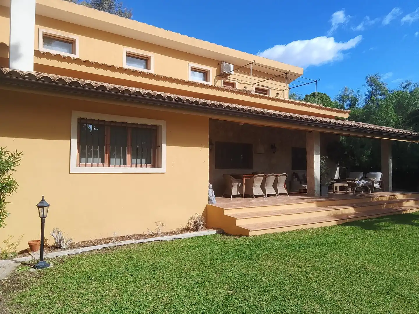Vista exterior de Casa o xalet en venda en Tibi amb Aire condicionat, Jardí privat i Parquet