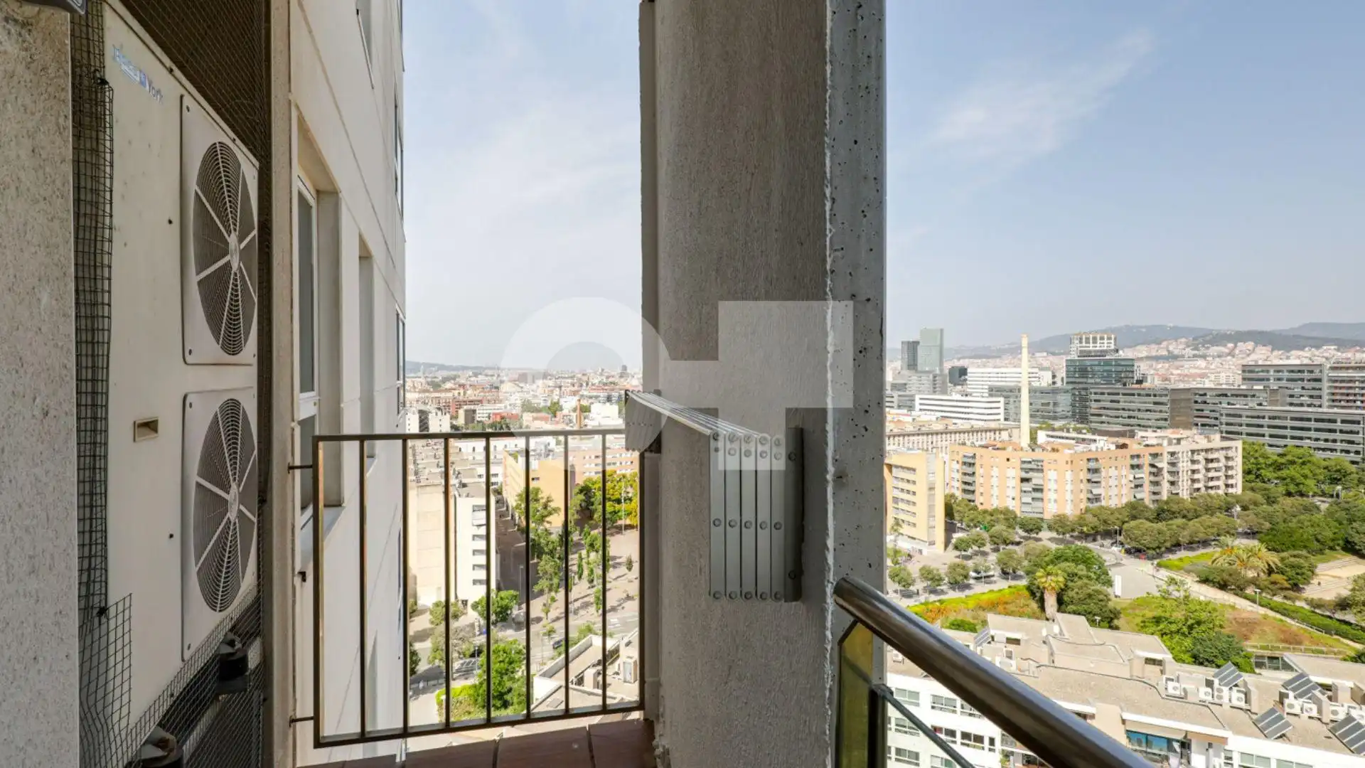 Terrasse von Wohnungen zum Verkauf in Barcelona mit Heizung, Terrasse und Abstellraum