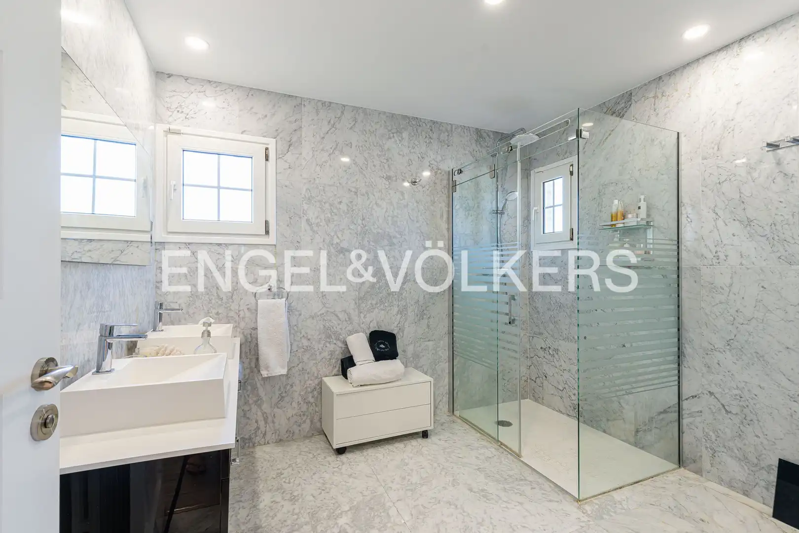 Baño de Casa o chalet en venta en Villaviciosa de Odón con Calefacción y Jacuzzi