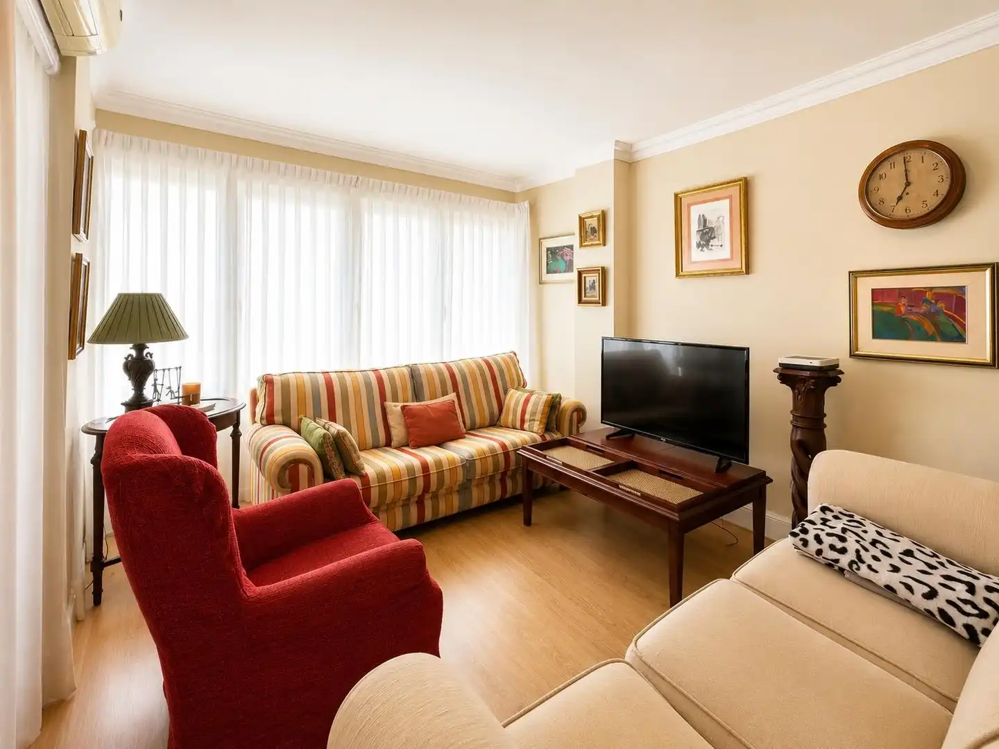 Sala de estar de Piso de alquiler en Alicante / Alacant con Aire acondicionado, Calefacción y Amueblado