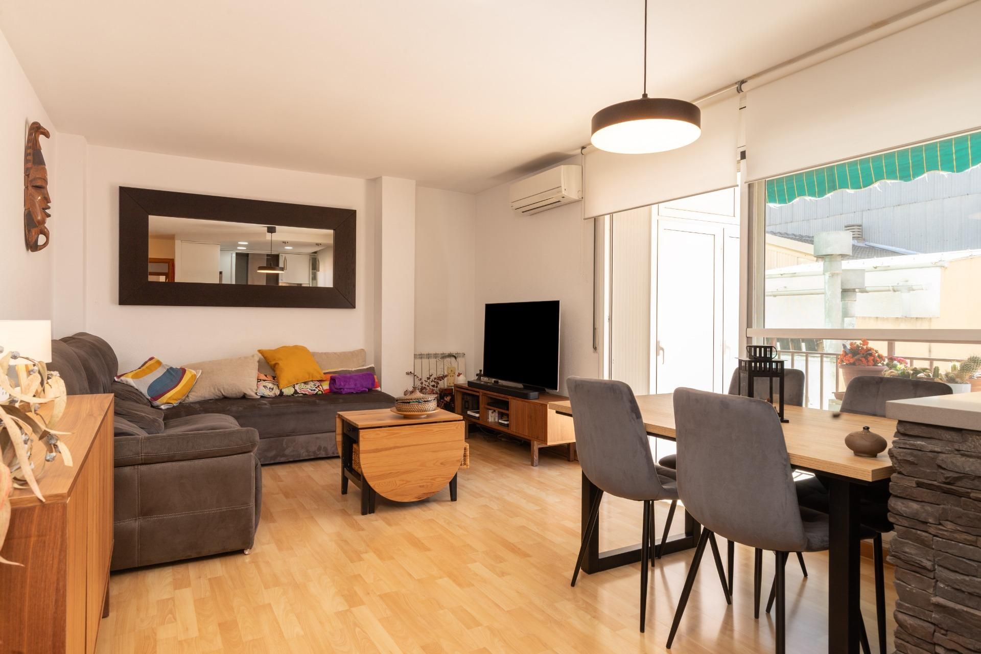 Living room of Flat for sale in Terrassa  with Heating, Terrace and Storage room