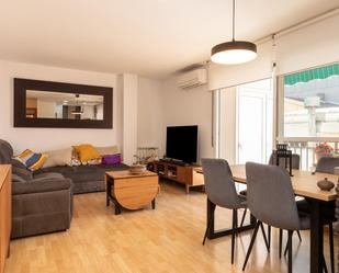 Sala d'estar de Pis en venda en Terrassa amb Calefacció, Terrassa i Traster