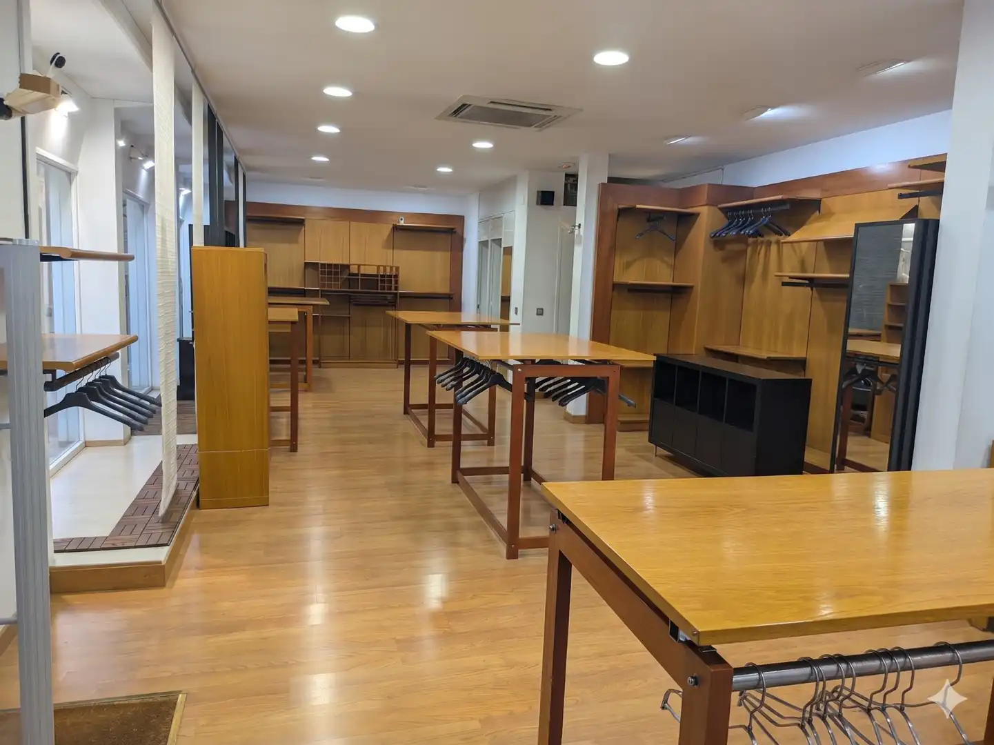 Local comercial de lloguer a Carrer de la Parellada 6