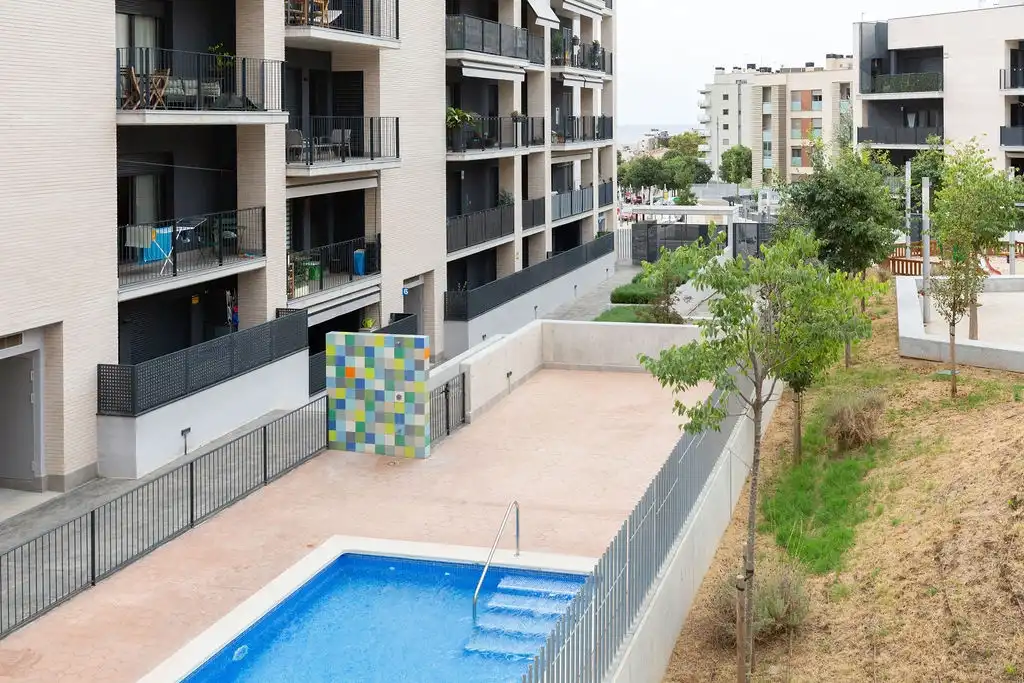 Piscina de Apartament en venda en Arenys de Mar amb Aire condicionat, Calefacció i Parquet