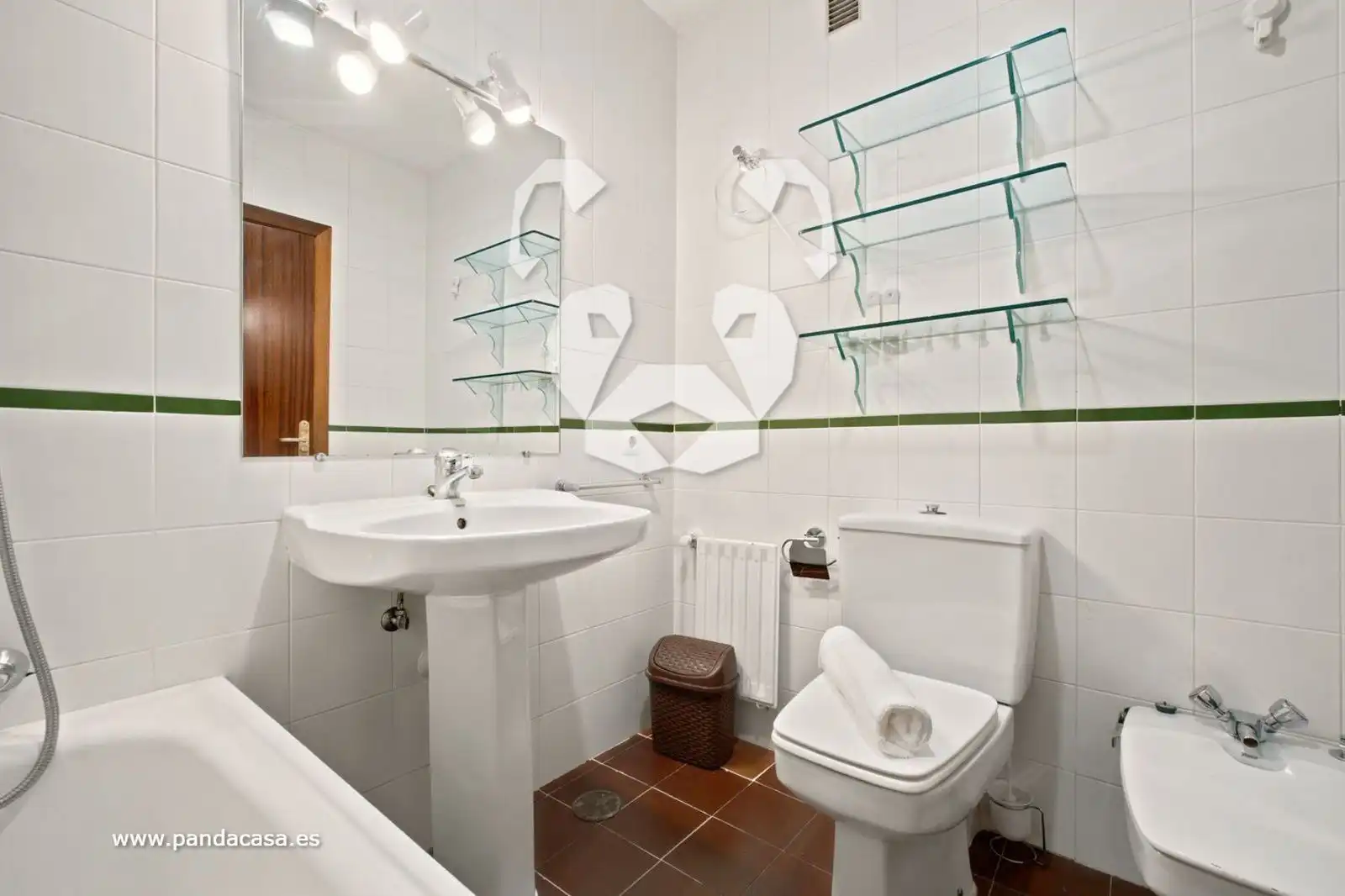 Badezimmer von Wohnung zur Miete in Madrid mit Heizung und Möbliert