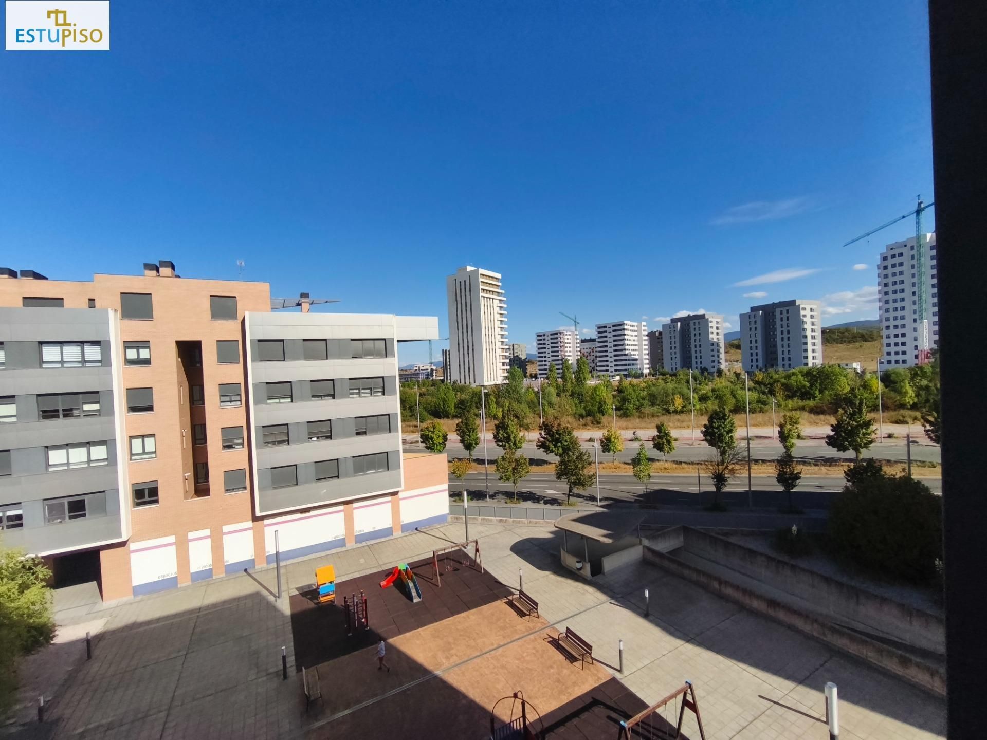 Exterior view of Flat for sale in Vitoria - Gasteiz  with Heating, Private garden and Terrace