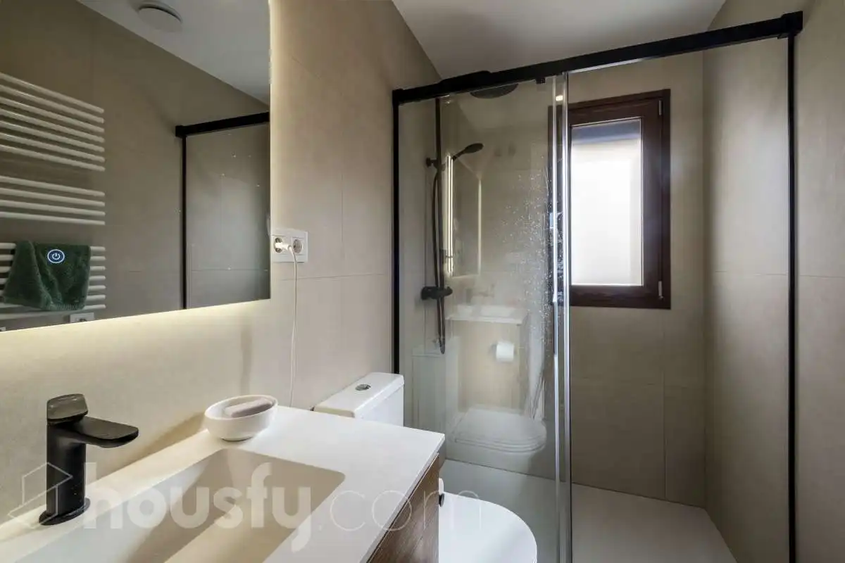 Baño de Casa o chalet en venta en Sant Cugat del Vallès con Aire acondicionado, Jardín privado y Terraza