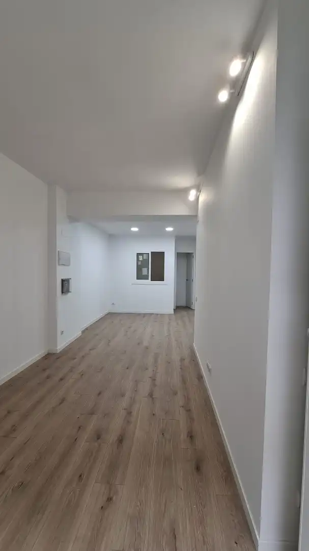 Piso en venta en Barcelona con Parquet, Horno y Alarma
