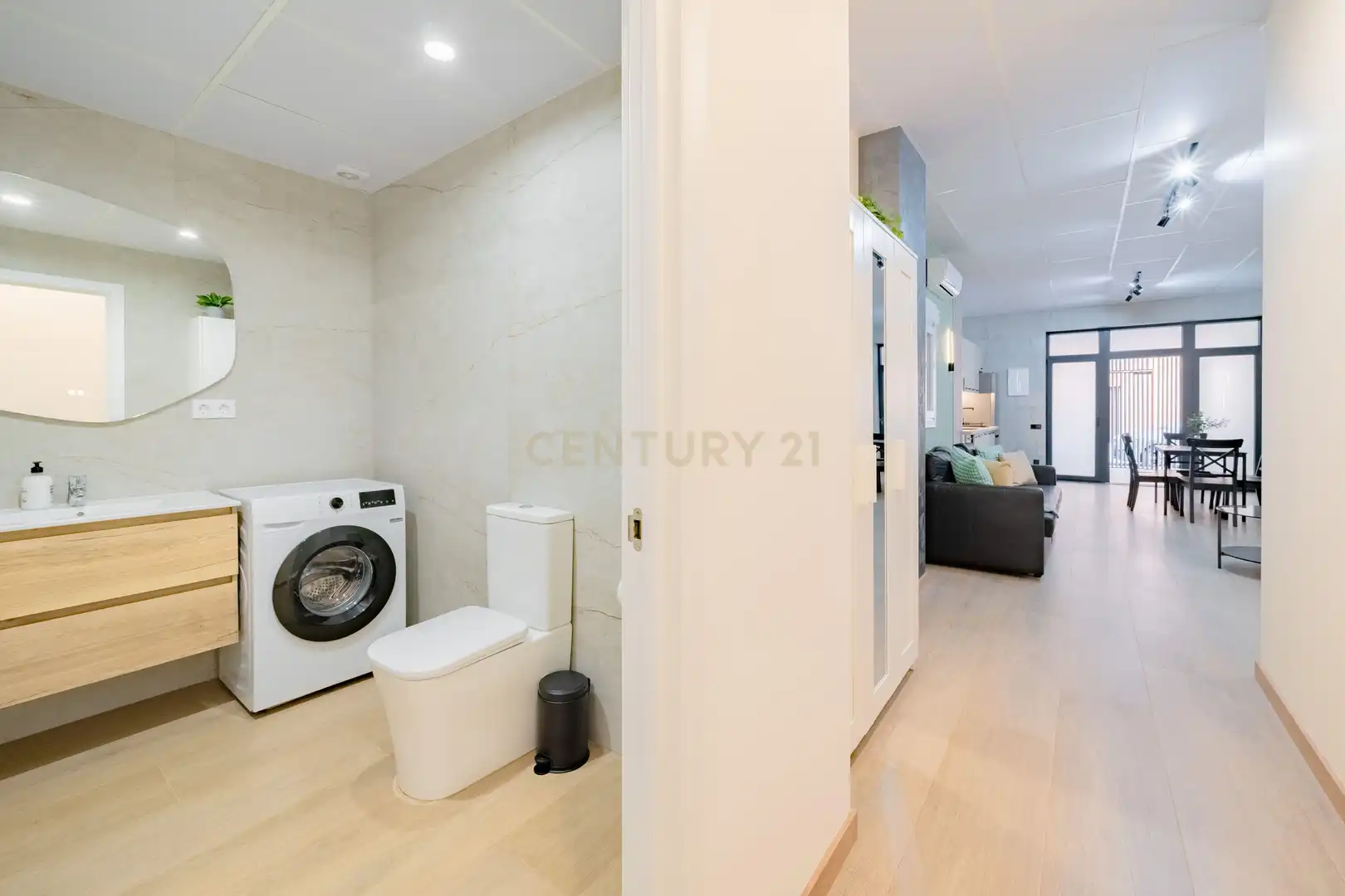 Bedroom of Apartments for sale in Valencia  with Air Conditioner, Oven and Washing machine