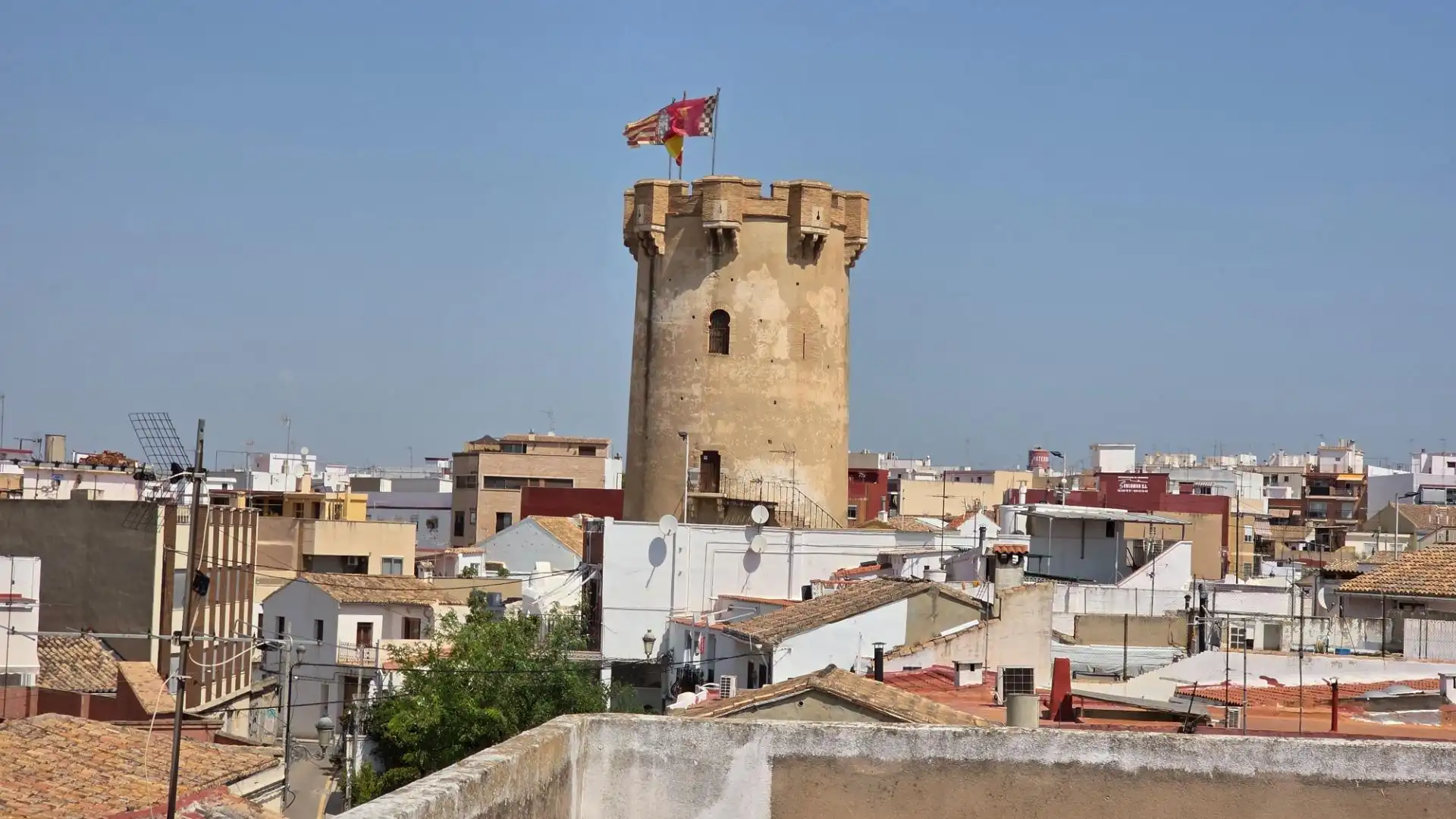 Vista exterior de Casa o xalet en venda en Paterna amb Terrassa