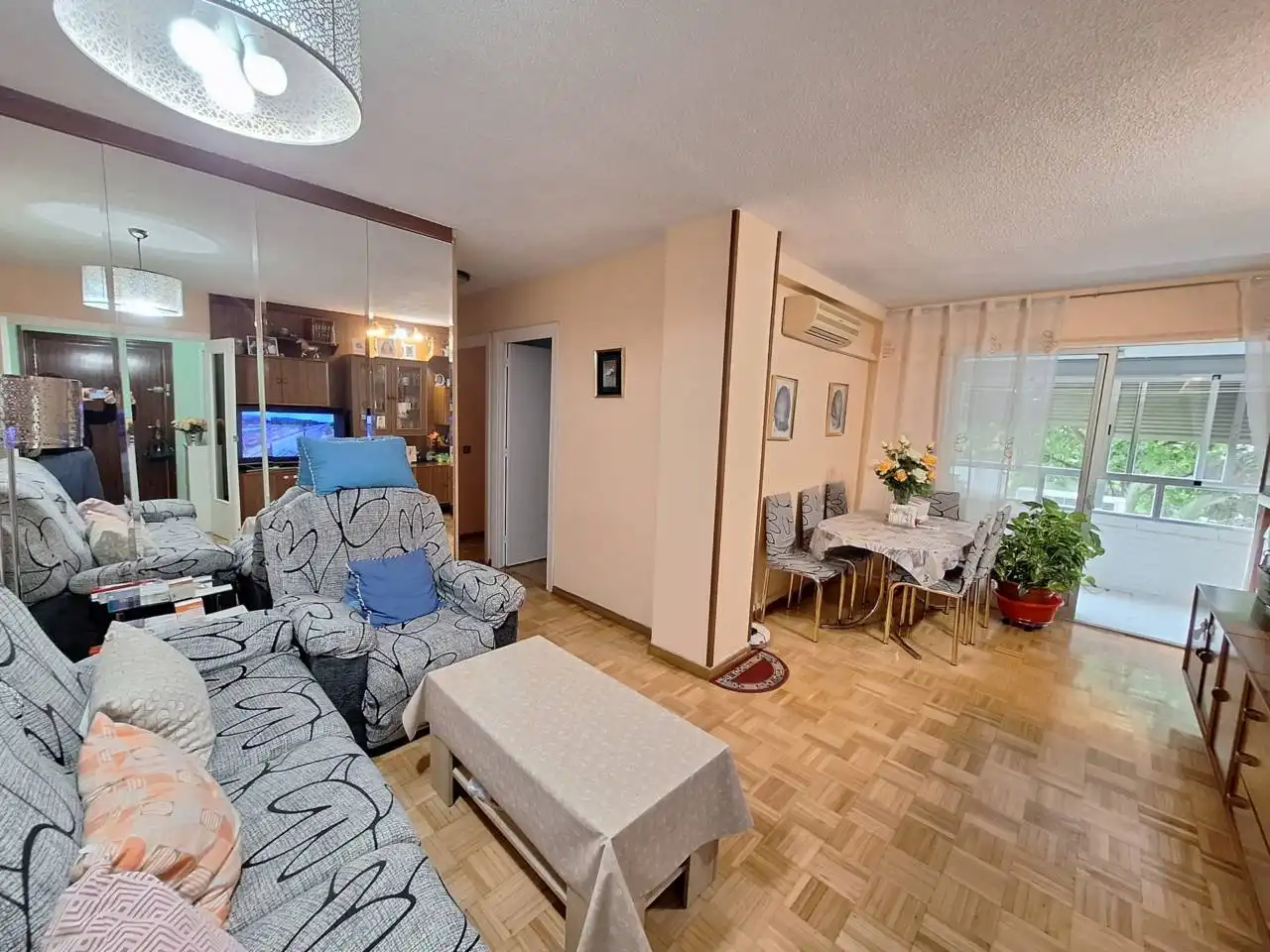 Sala de estar de Piso en venta en Fuenlabrada con Aire acondicionado, Calefacción y Parquet