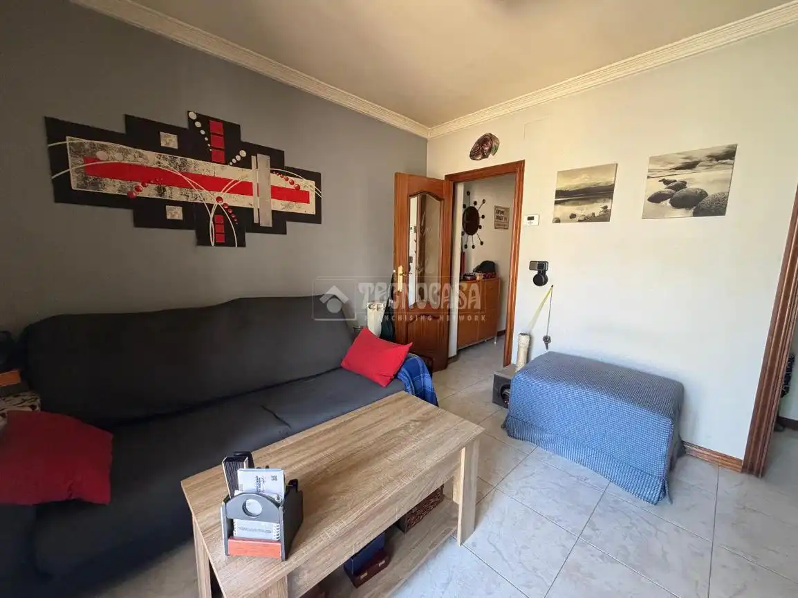 Living room of Flat for sale in Madrid  with Air Conditioner, Heating and Balcony