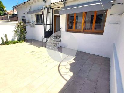 Exterior view of Single-family semi-detached for sale in Sant Vicenç de Castellet  with Heating and Terrace