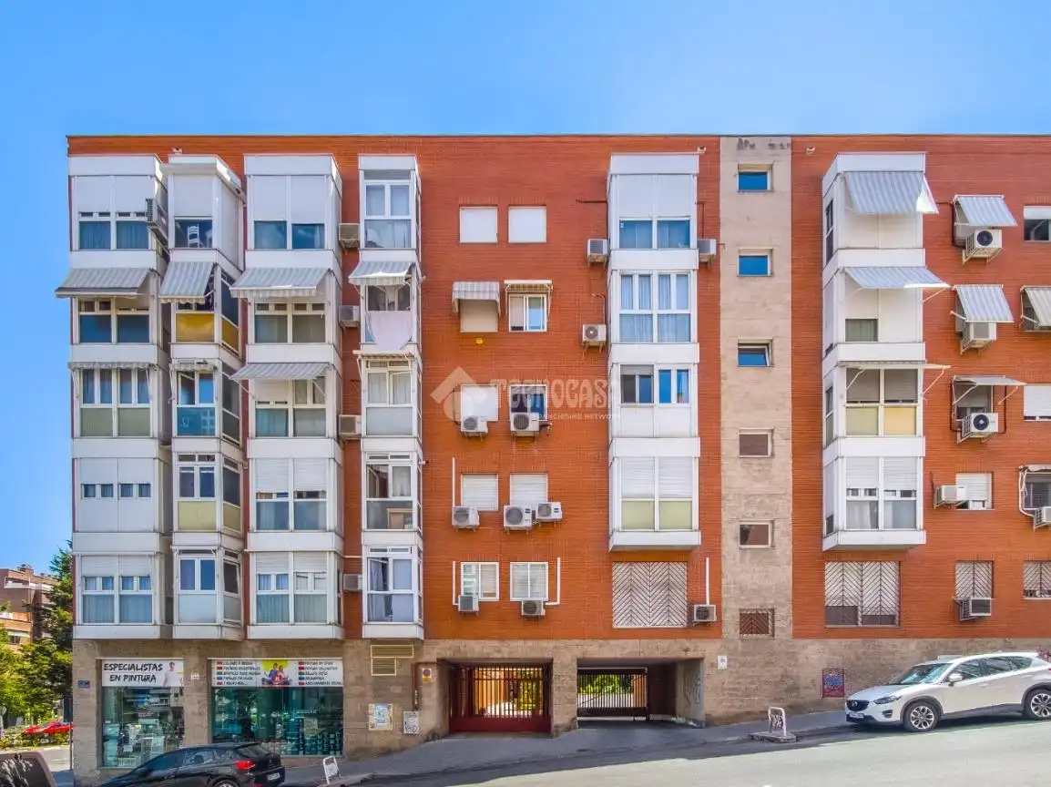 Vista exterior de Piso en venta en Madrid con Aire acondicionado y Calefacción