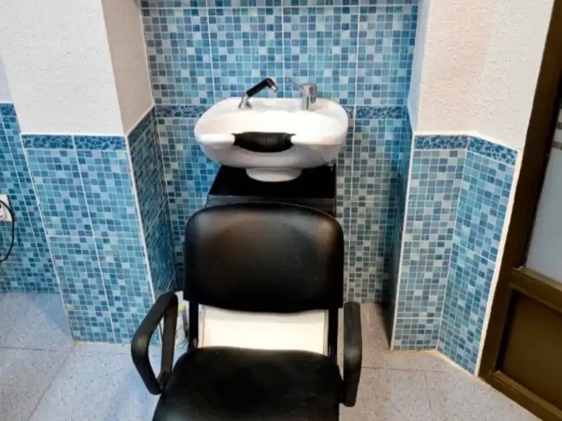 Baño de Local en venta en Sestao  con Amueblado