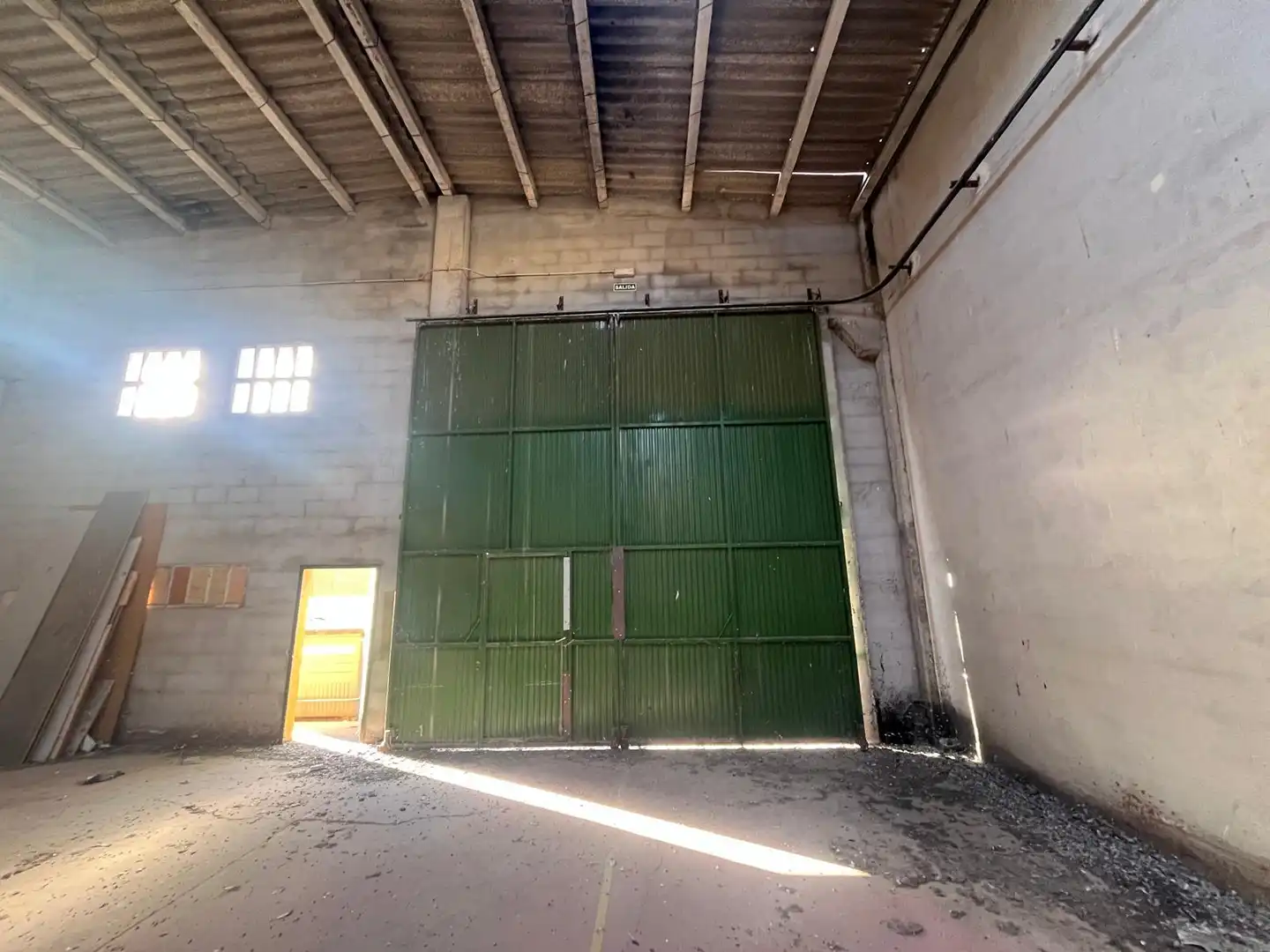 Industrial buildings for sale in Calle Río Huerva, 18, Cadrete