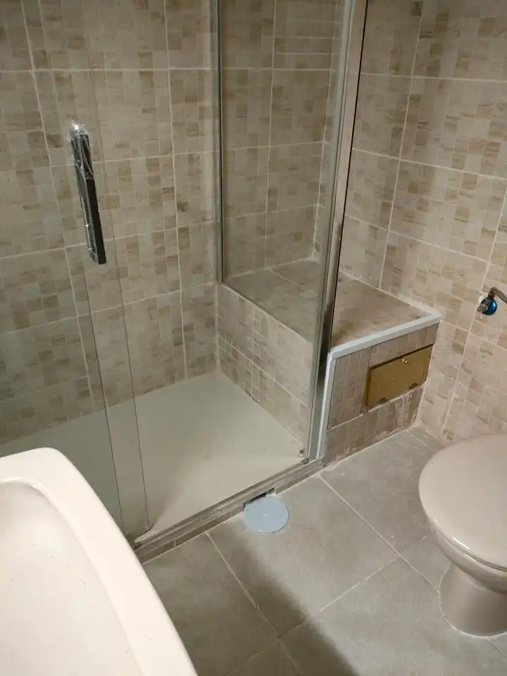 Baño de Piso en venta en Alcalá de Henares con Aire acondicionado, Calefacción y Terraza