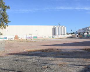 Vista exterior de Terreny industrial en venda en La Pobla de Vallbona