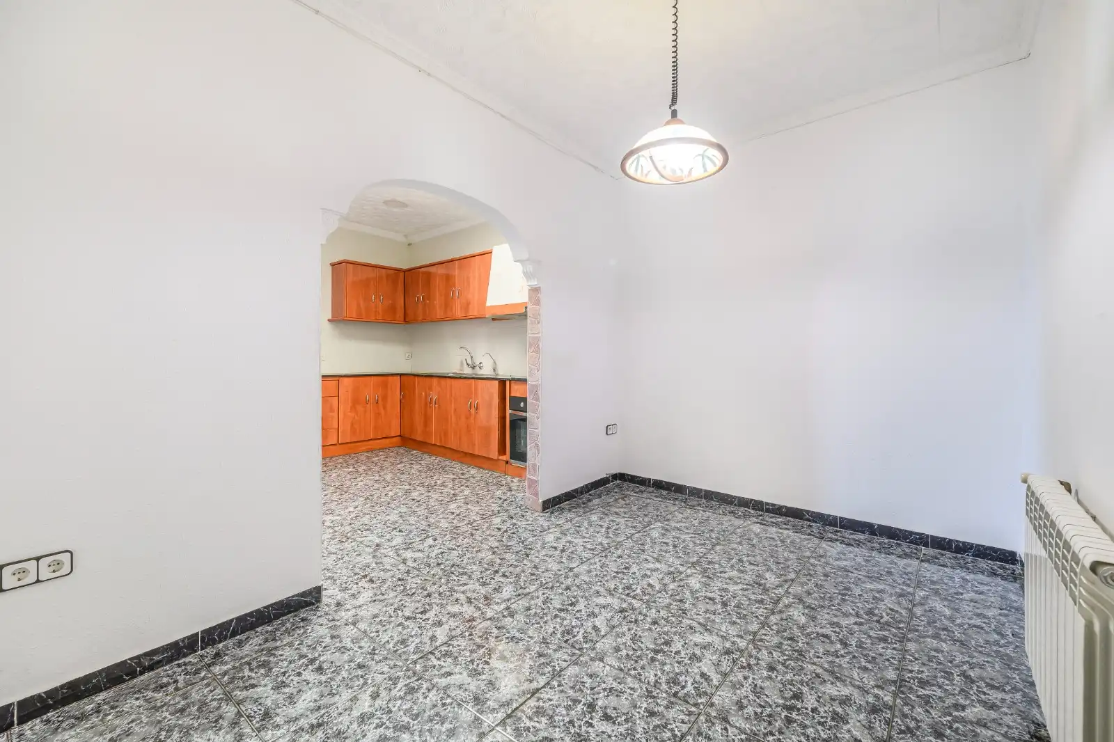 Cuina de Casa o xalet en venda en Sant Boi de Llobregat amb Terrassa