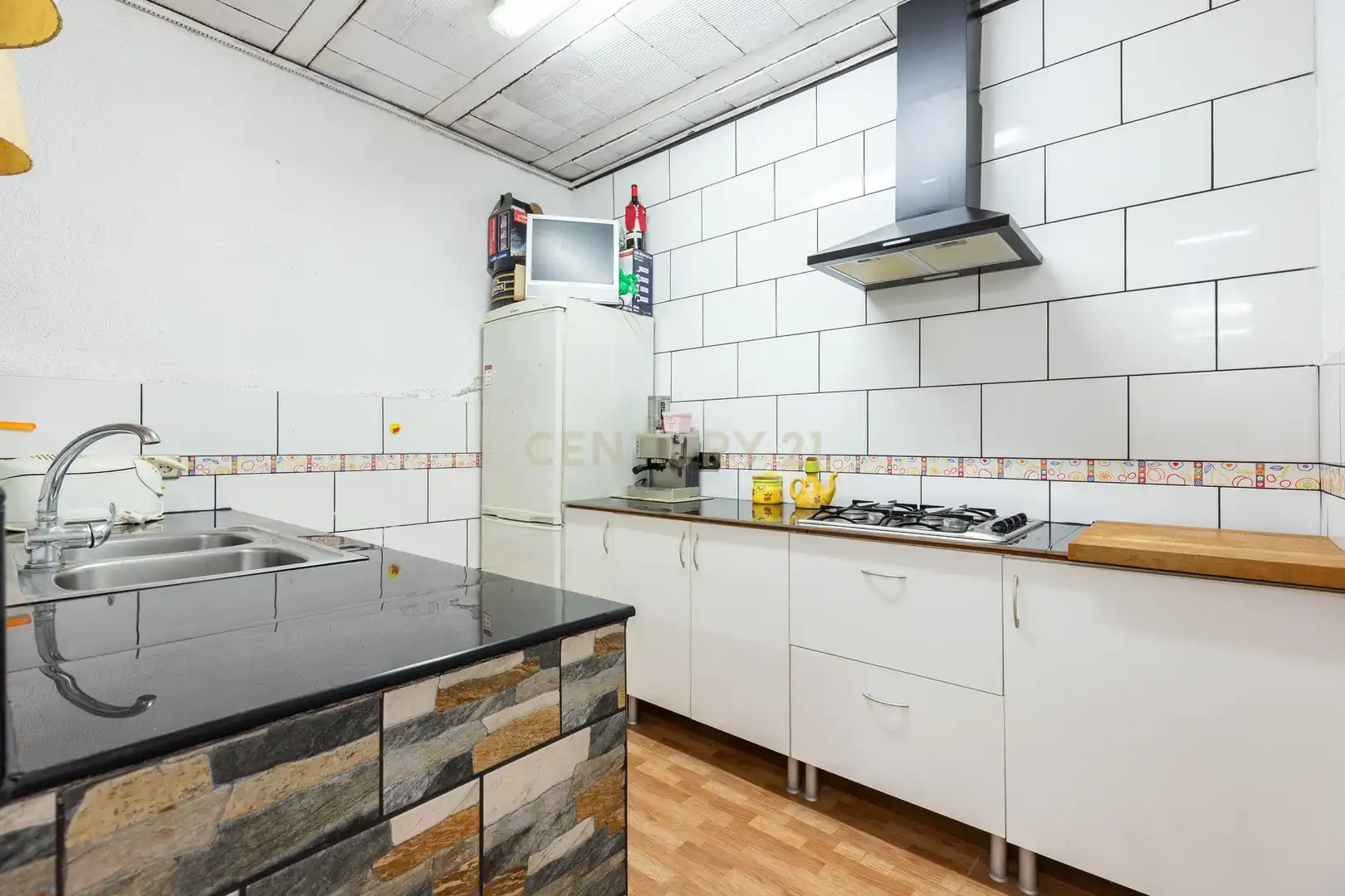 Cuina de Casa o xalet en venda en El Montmell amb Aire condicionat, Jardí privat i TV