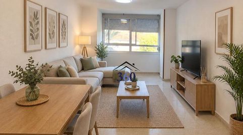 Foto 2 von Wohnung zur Miete in Plaza Primero de Mayo, La Cañada, Cáceres Capital