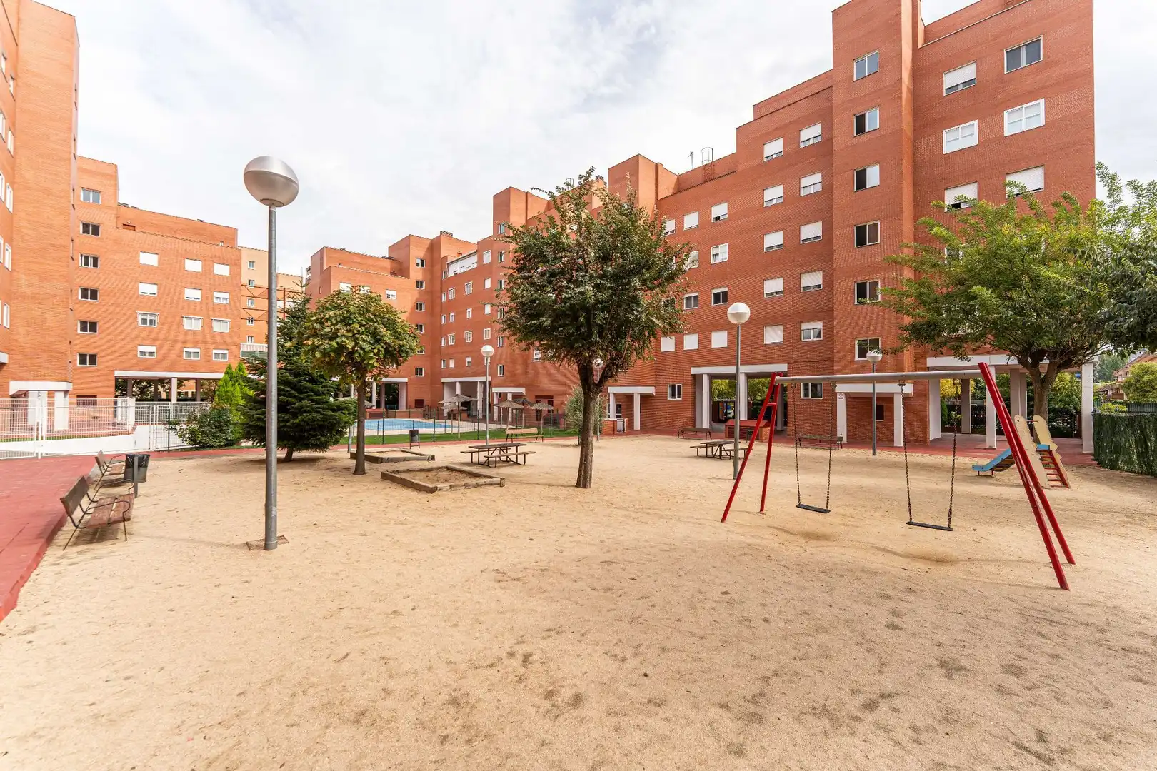 Vista exterior de Piso en venta en Universidad - Hospital