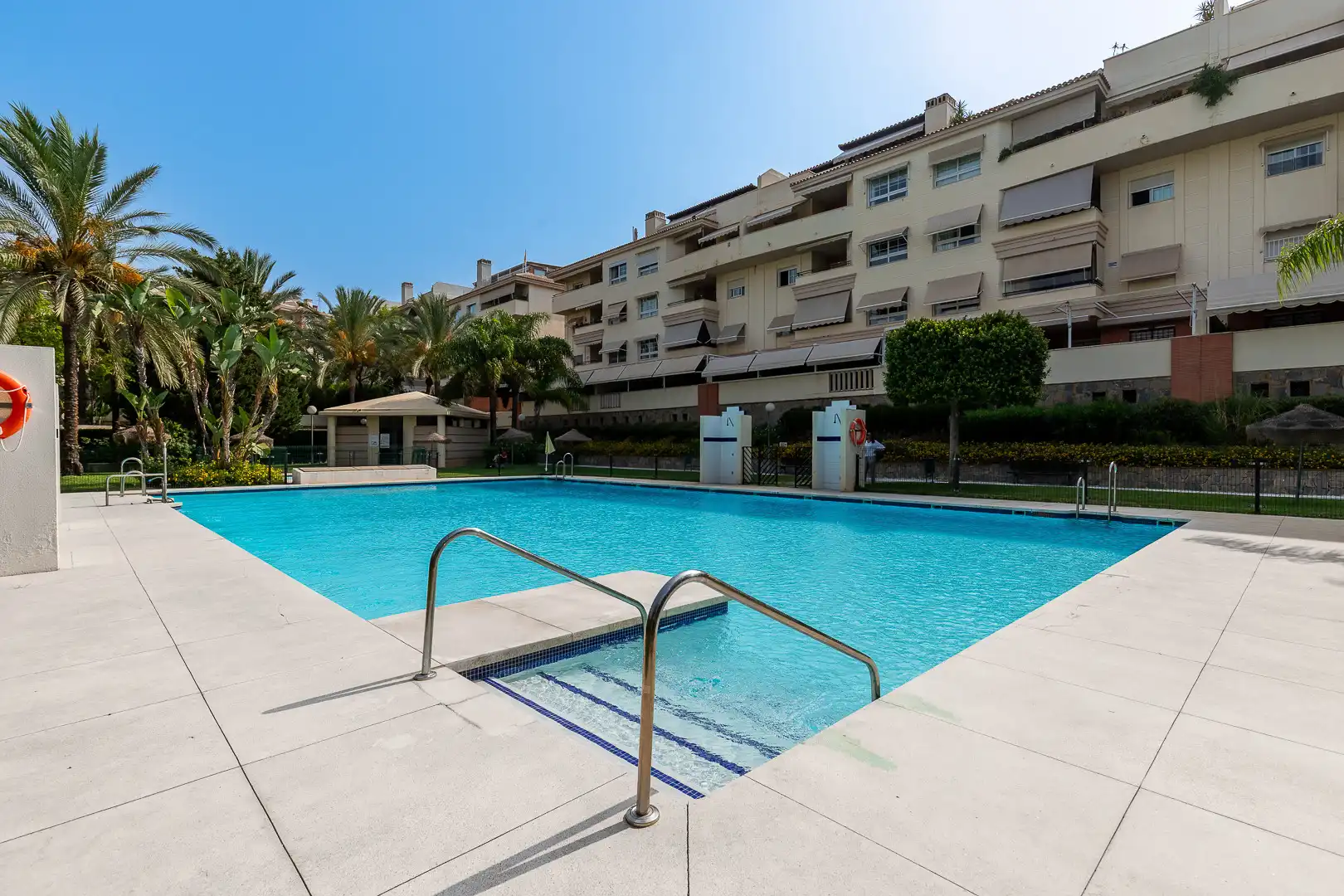 Exterior view of Attic for sale in Málaga  with Air Conditioner, Terrace and Swimming Pool