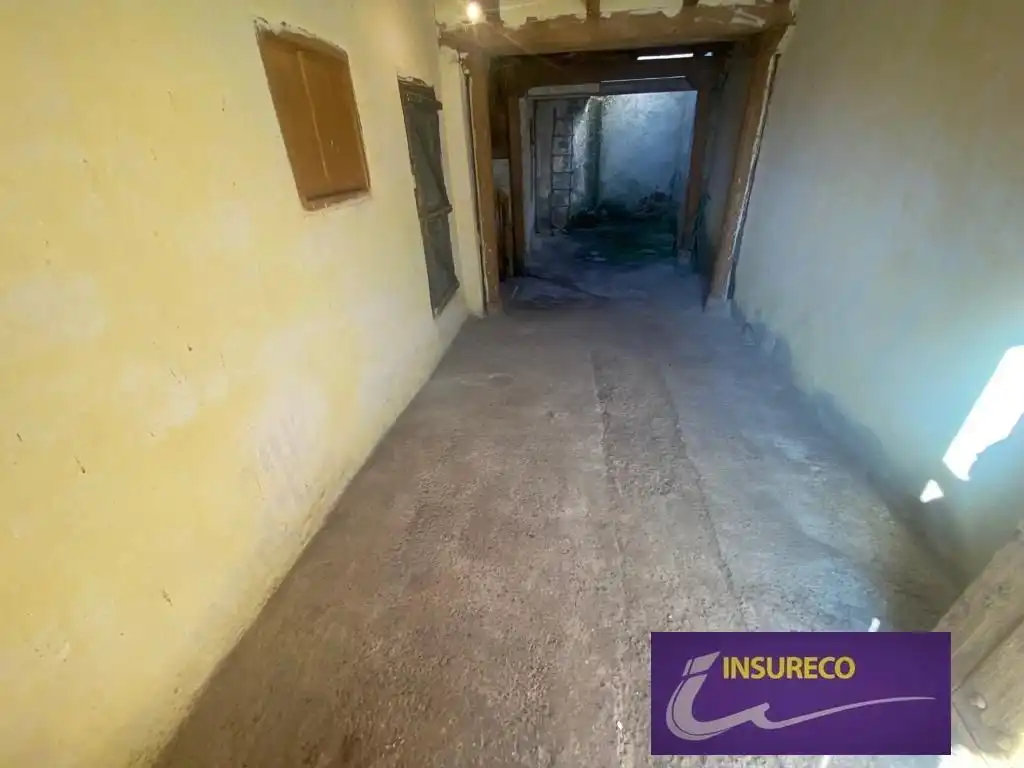 Casa o xalet en venda en Bustillo del Páramo amb Calefacció, Jardí privat i Moblat
