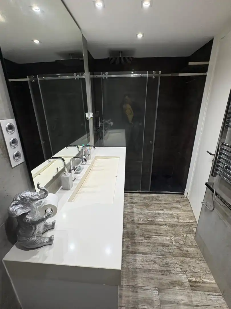Bathroom of Duplexes for sale in Vélez-Málaga  with Air Conditioner and Community pool