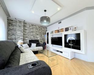 Living room of Flat for sale in Arroyomolinos (Madrid)  with Air Conditioner, Heating and Community pool