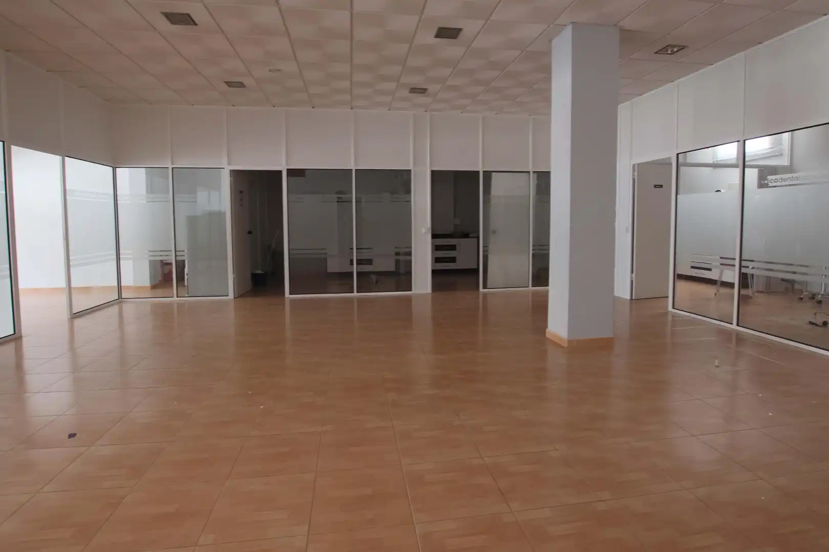 Local comercial en venda a Avenida de Colón, imagen 4