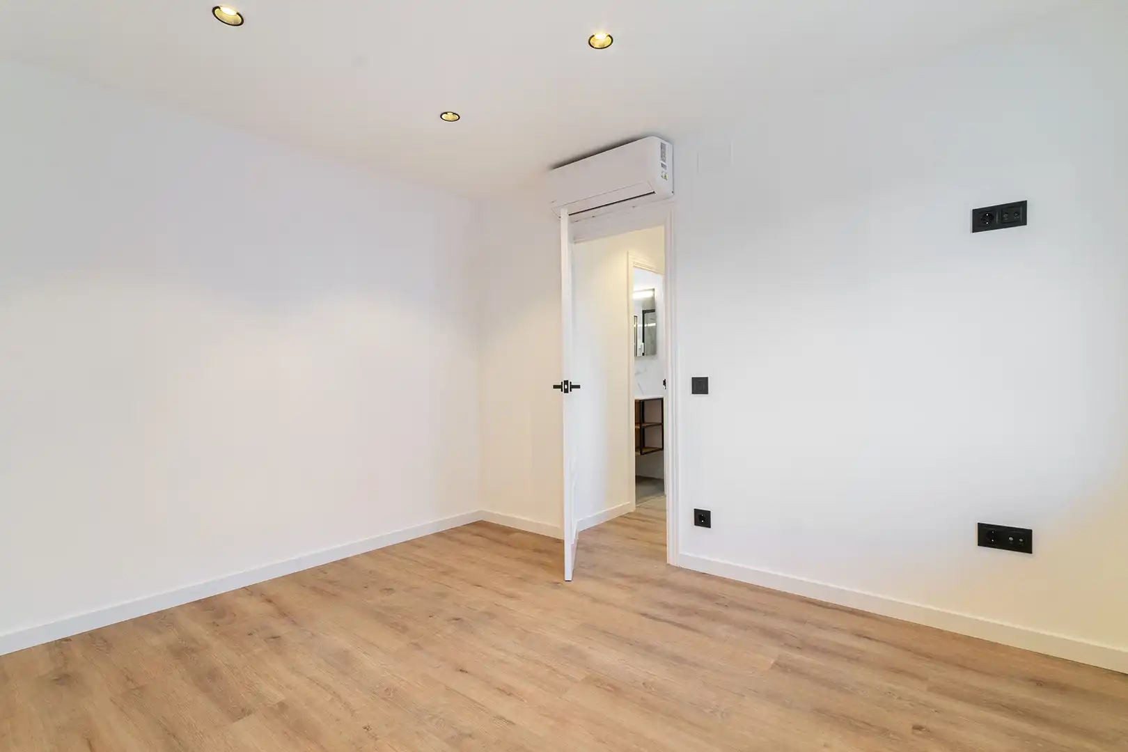 Piso en venta en Badalona con Aire acondicionado, Calefacción y Parquet