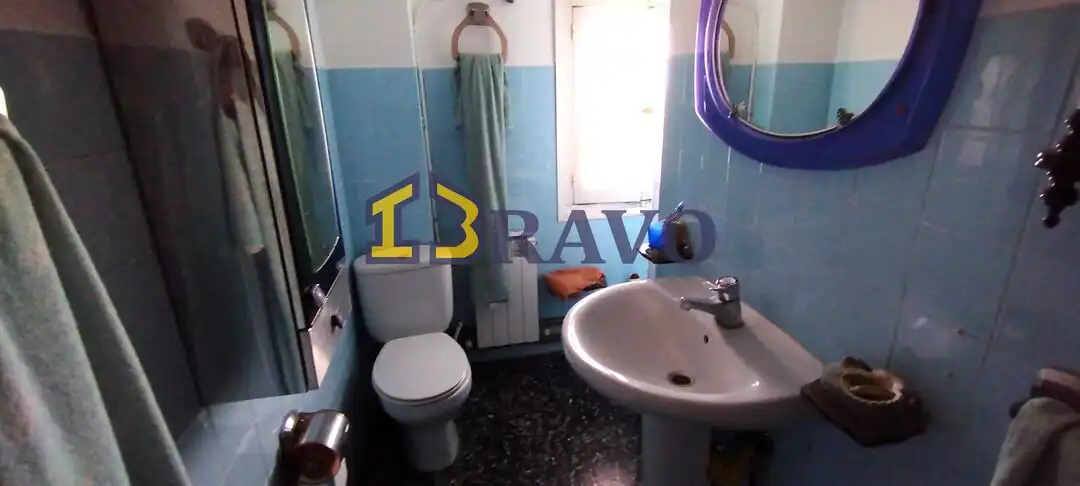 Baño de Dúplex en venta en Medina de Pomar con Calefacción, Jardín privado y Terraza