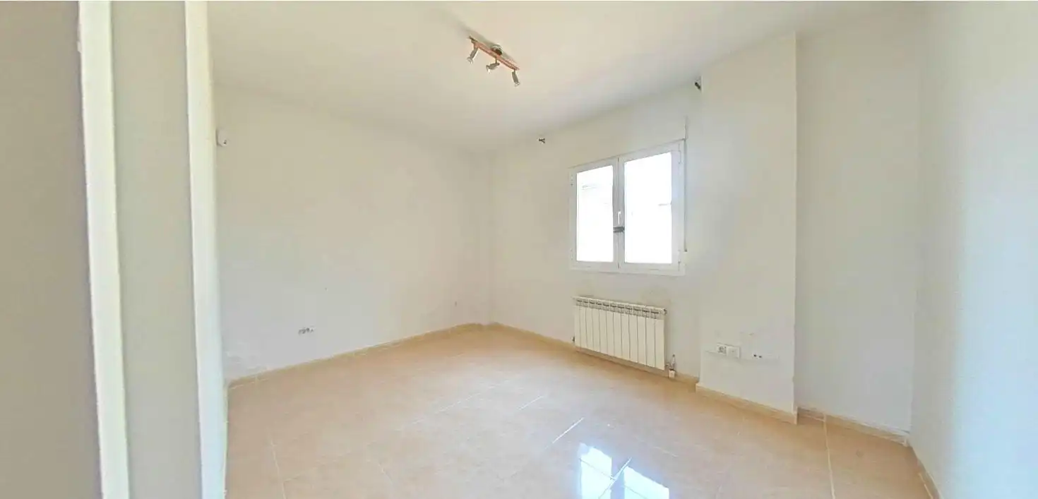 Flat with lift for sale in Travesía ANTONIA ROLDAN 5, imagen 4
