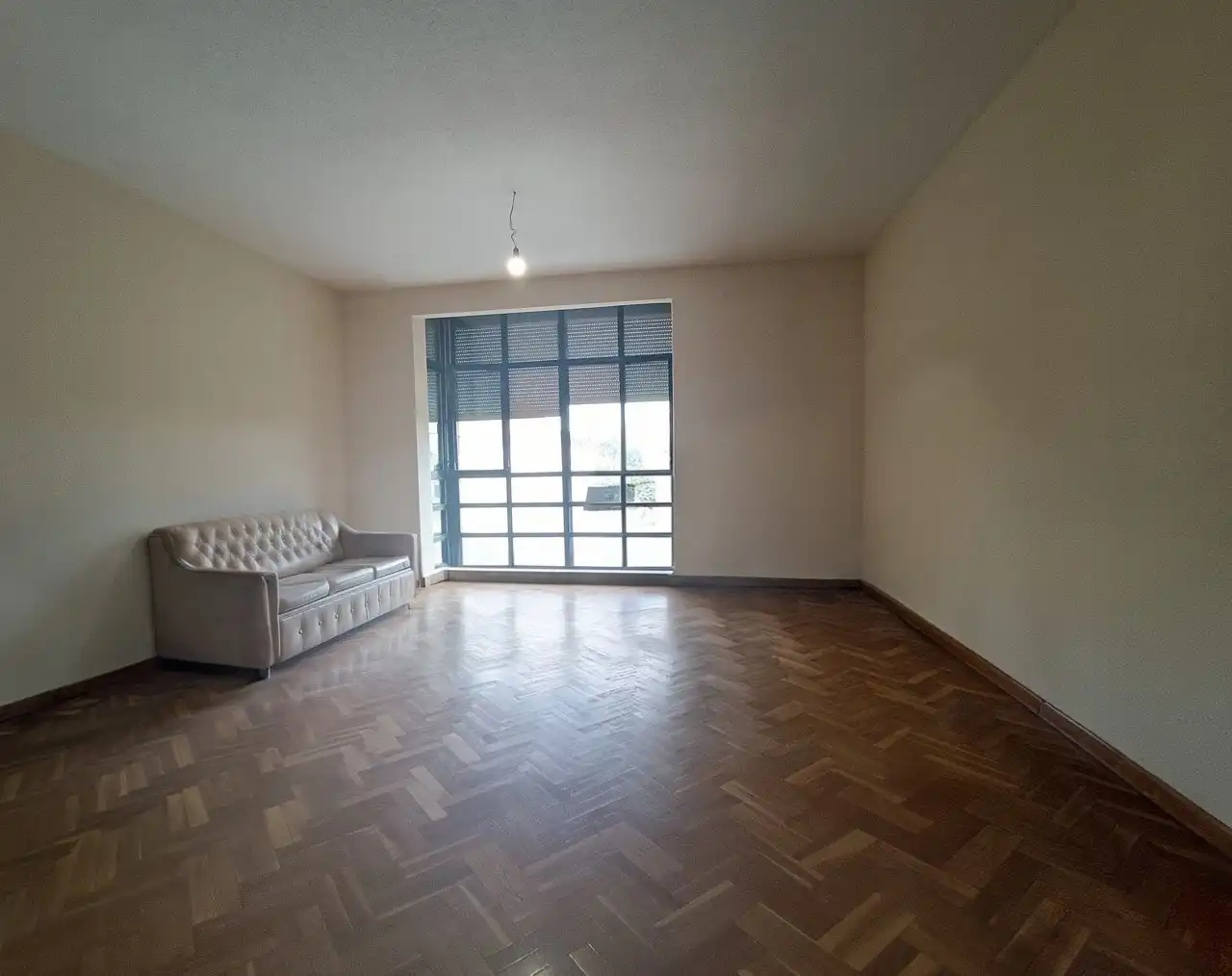 Living room of Flat for rent in  Madrid Capital  with Heating and Parquet flooring