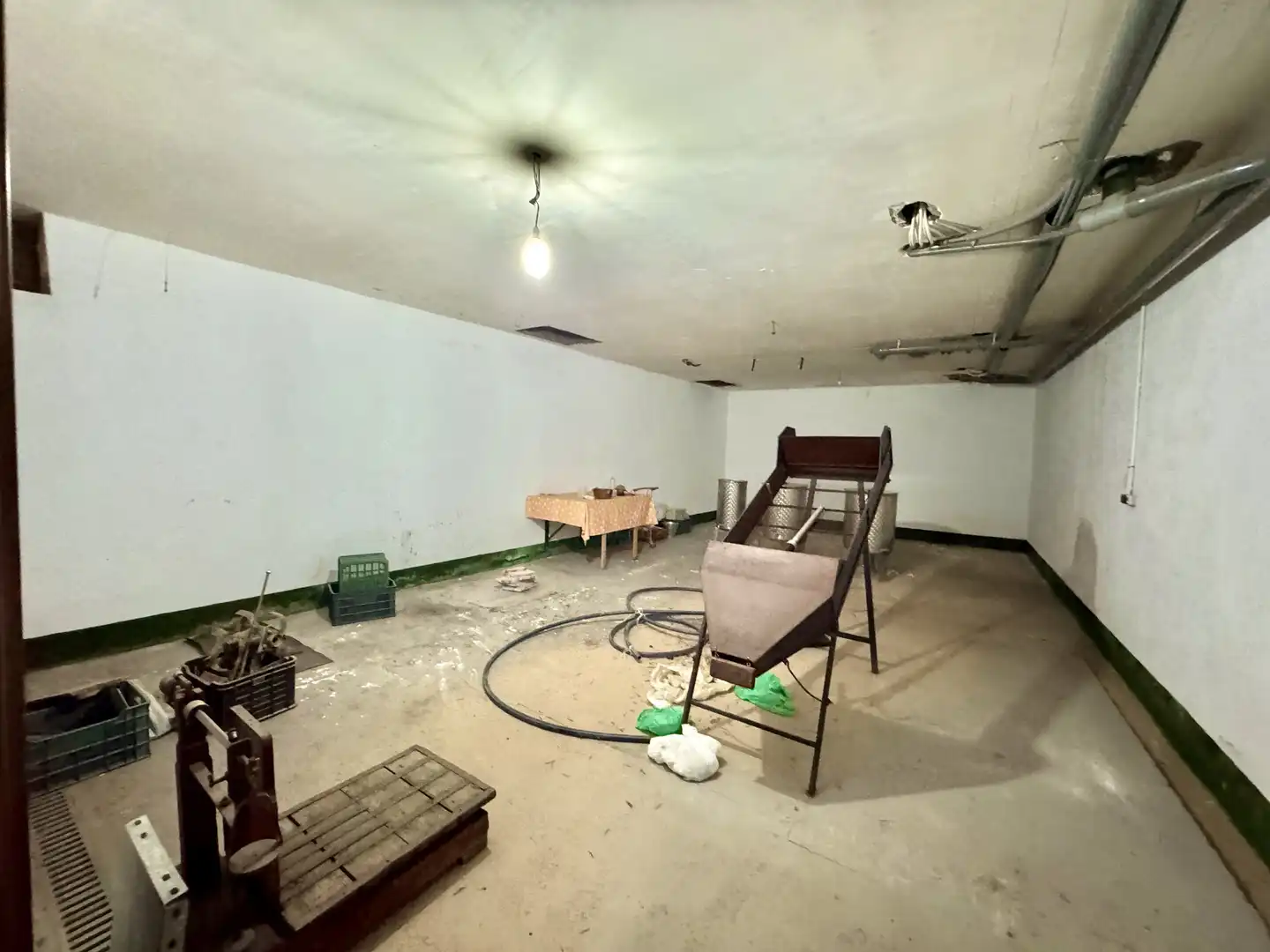 Buildings for sale in Juviles  with Alarm