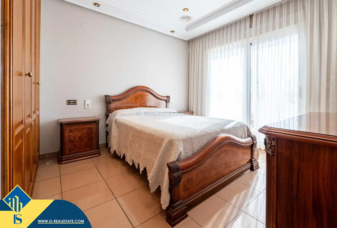 Villa con piscina in vendita a Playa de los Locos, imagen 6