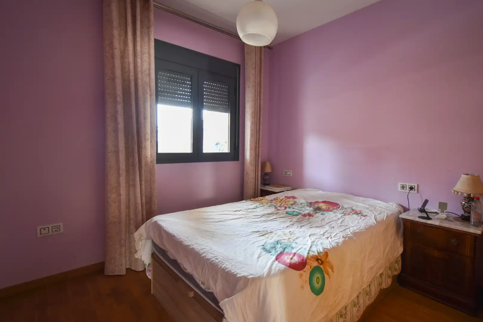Dormitori de Casa adosada en venda en Sevilla amb Aire condicionat, Calefacció i Terrassa