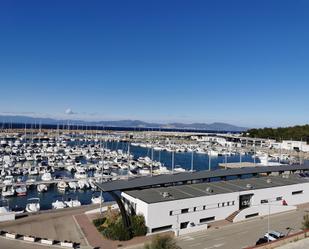 Vista exterior de Estudi en venda en L'Escala amb Aire condicionat i Terrassa