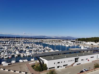 Vista exterior de Estudi en venda en L'Escala amb Aire condicionat i Terrassa