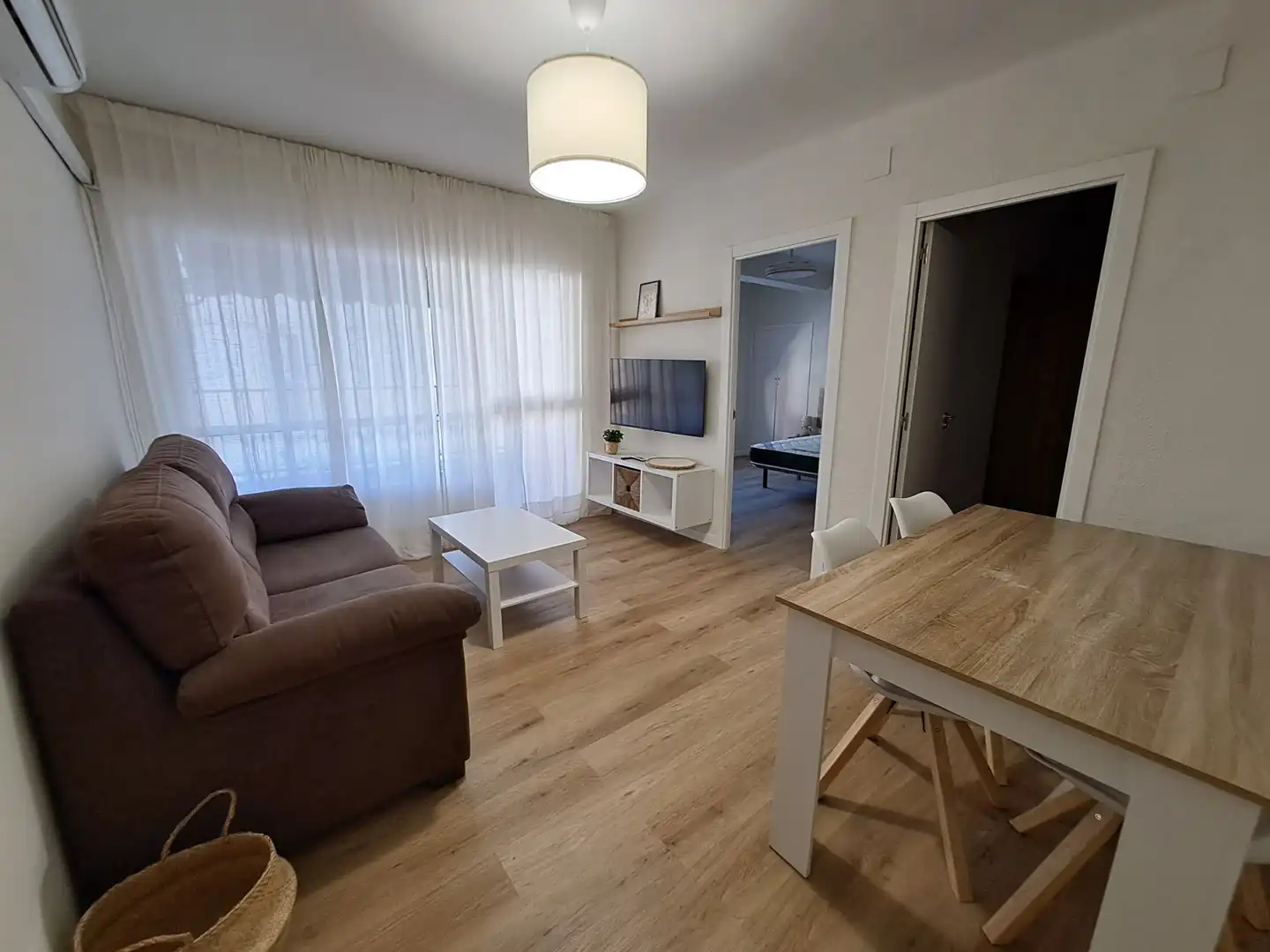Wohnung mit Aufzug zur Miete in Calle Fernando el Católico
