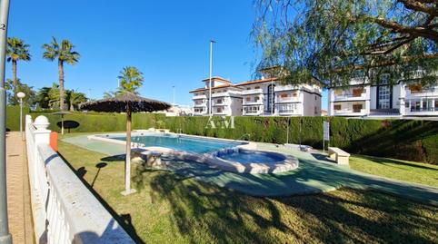 Photo 3 of Single-family semi-detached for rent in Torreblanca, Torrevieja