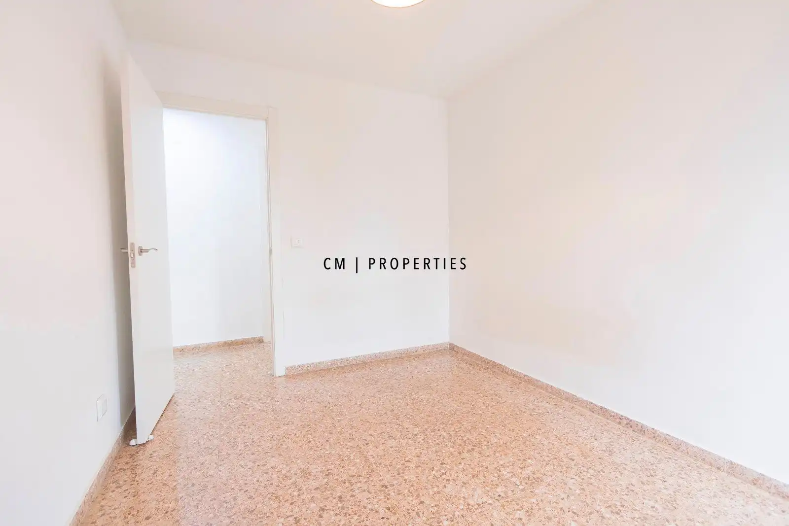 Flat for rent in carretera Malilla, Malilla